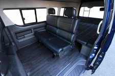 シート交換で使いさすや向上!200系ハイエースグランドキャビン