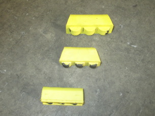 バックホウバケット用ラバーロックピン(縦型)を岩手県に出荷しました。