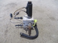 中古販売品！ハンマーナイフモアZHM1520 油圧ブロック(電磁弁)