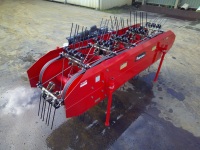 リース落ち中古コマツゼノア集草機(両側回転)へーメーカAH2020R