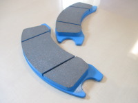 ブレーキパッド適合機種(タイヤ式バックホウなど販売実績)の一例