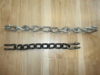 メーカーが異なっていても条件一致で補修用クロスチェーン取付可能