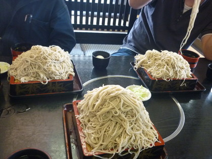 函館 名物大盛そば長寿庵で昼食会をしました 交通事故修理 キズ サビ ヘコミ板金塗装専門店 北海道南地域 株 ラルフ函館 店 Do Blog ドゥブログ