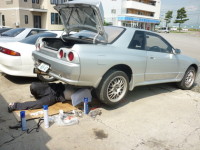 ３２GTR　アテーサ　オイル配管交換　アキちゃん奮闘中　