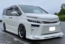 80ヴォクシー 加工/スムージングしたパーツの取付後画像