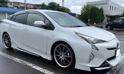 プリウス50系のユーザー車検代行＆エンジンオイル/エレメント交換