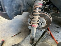 エクストレイル 現状より少し下げで持ち込みブリッツ車高調に交換