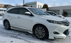 ハリアーのオイル交換と排気漏れマフラー修理してユーザー車検代行完了！持ち込みモデリスタリヤスカート交換修理も完了！