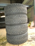 中古 ノキア ハッカペリーター スパイクタイヤ＆ホイール4本SET　225/45R17