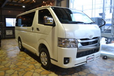 新車ハイエースバンスーパーGLダークプライムS！ディーゼルターボ４WD！