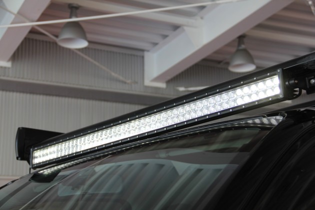 ルーフキャリアに 40inch 240w Led Light Bar 取付 日産nvシリーズ トランスポーター カスタム 車中泊 専門店 株 ニーズ札幌 Do Blog ドゥブログ