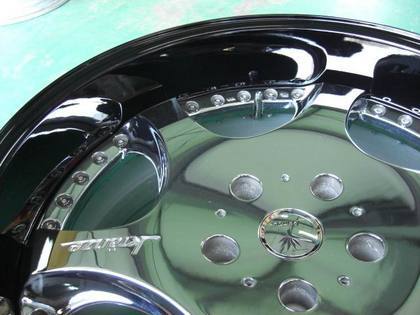 ランクル200装着クレンツェバズレイア22インチ カラーリムへ加工 