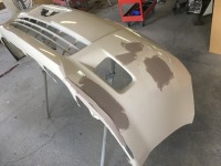 トヨタアイシス バンパーの割れを補強修理塗装！
