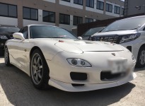 FD3S  RX7  ドアのへこみ板金修理完了♫  入れ替えで奥様のヴォクシーをお預かり♫