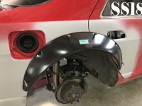 ドラッグレース仕様R33スカイラインのサビ取り処置やドア内側塗装