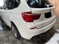 BMW X3 あちこちぶつけてしまい凹んでいる箇所のリフレッシュ塗装依頼