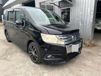 ホンダステップワゴンのMさま 定期メンテナンスオイル交換のご依頼です♪