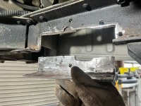 Hさまのトヨタランクル60  下回り防錆の前にボディのサビ部分補修♪