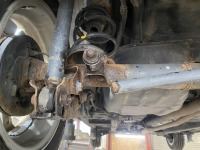 ウェイクのラテラルロッド折れ！リア足回り一式交換！