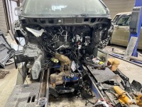 Tさまの三菱デリカ d5 ガッツリ曲がったフレーム修理が完了しました♪