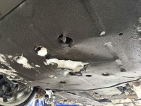 アルファロメオジュリア 割れたアンダーカバー交換・パワステカプラー補修！