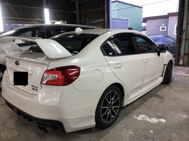 スバル WRX S4 オプショントランクスポイラー