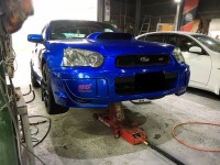 インプレッサWRXSTI マフラー(触媒)の排気漏れの溶接修理！