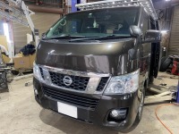 キャラバンの割れたテールランプを交換してユーザー車検代行完了