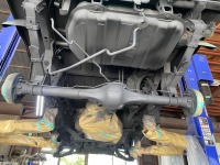 リフトアップしたハイゼットジャンボの下回りの防錆にグラビテックス施工!