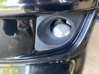 深めの水溜りにハマって外れたアルファードのフォグランプ取付部を修理