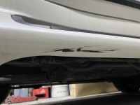 ランドクルーザー200のサイドステップエアロカバー擦り傷を部分修理