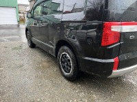 車両預かり期間を短くする方法でデリカD5のスライドドア交換修理