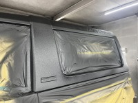 オールペイント車ランクル70のFRPトップをラプターライナー塗装
