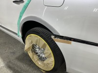 DIYでのフェンダー爪折り難しい！レクサスLSのアーチライン作成ボディ加工依頼