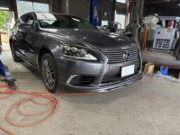 レクサスLS(40系後期)に持ち込みフロントハーフスポイラーを取り付け