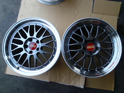 BBS LM F-1チャンピオン/エディション赤 18インチ 中古4本セット