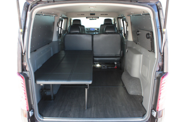 Nv350キャラバンで車中泊 大きい荷物 を載せても安心 トランポ ハイエース他 内装設計 カスタム施工 製造販売 オグショー Do Blog ドゥブログ