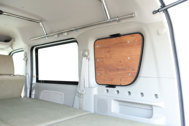 ES TXウィンドウパネル：日産 DR17W系クリッパーリオ【製品紹介】