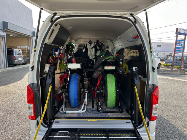 バイクリフトを取付けたオーナー様がバイクを乗せて来店してくれました！