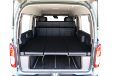 SHダブルフリップベッドで広がる車中泊スタイル！200系ハイエース