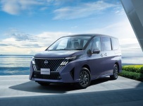 2月18日に日産セレナのマイナーチェンが発表されました！